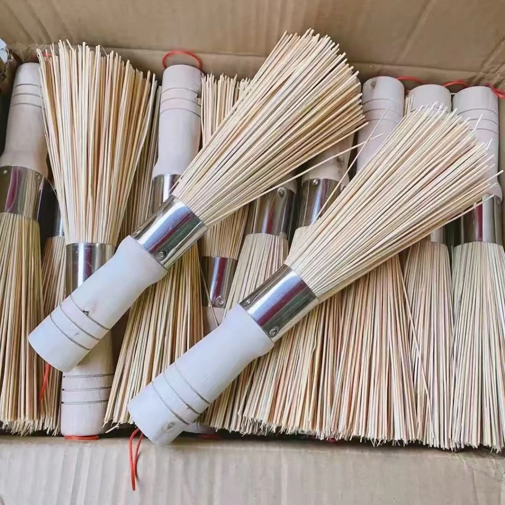 Wok Cleaning Brush 长竹扫
